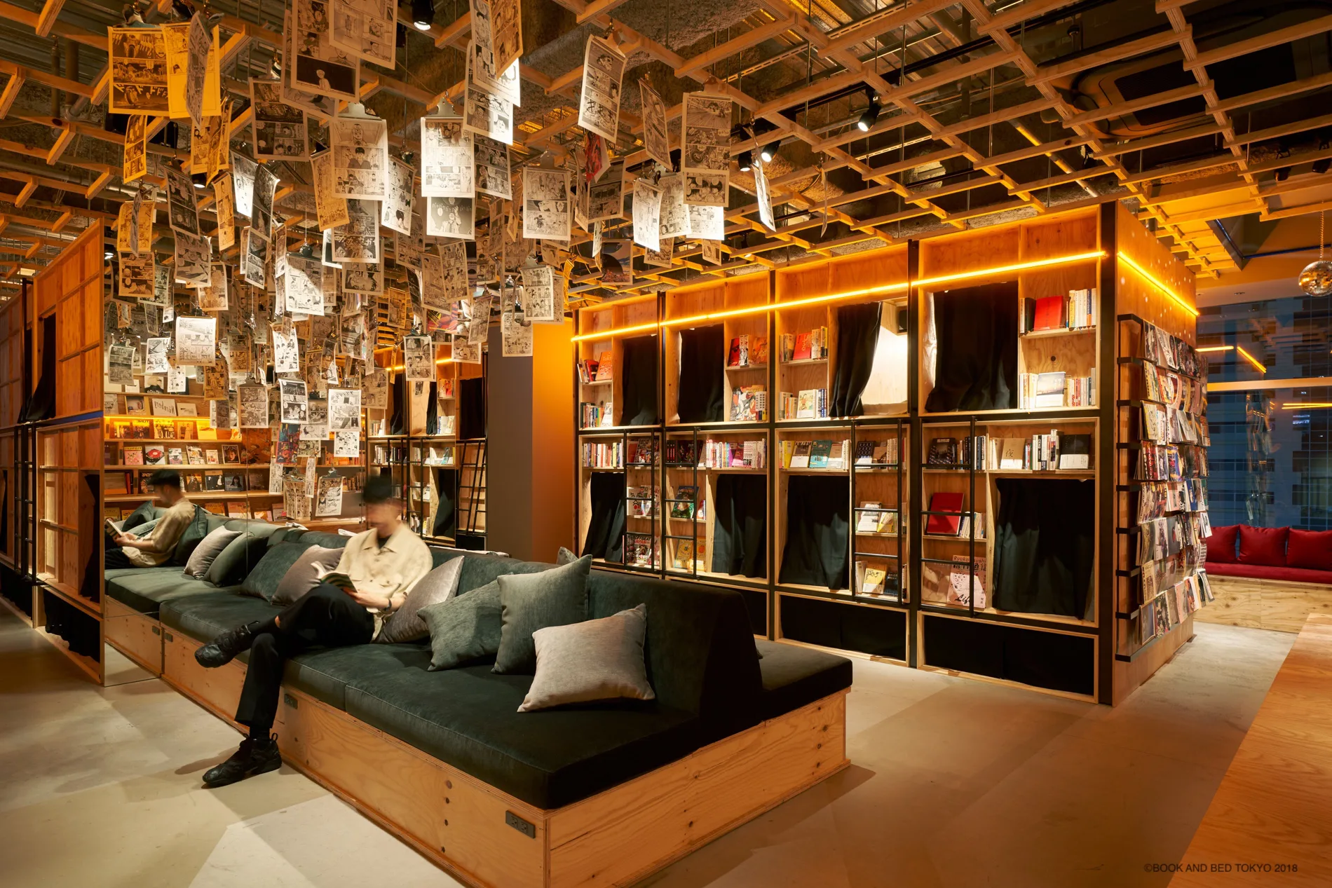 泊まれる本屋 Book And Bed Tokyo の５店舗目が新宿にオープン カフェも併設 Arban